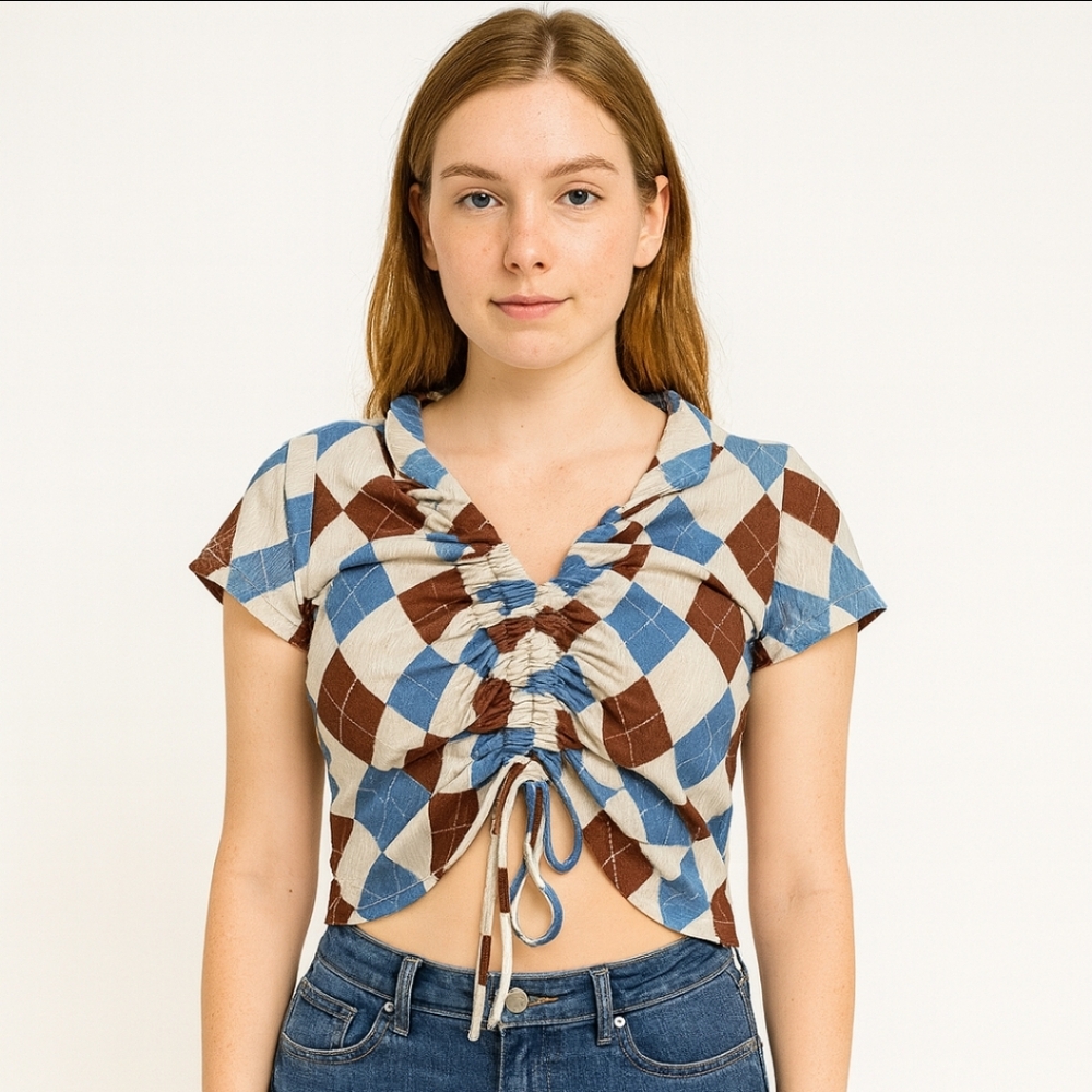 🎉 Try This Blue Brown Ruched Argyle Cropped top with a collared neckline Sz Lg
